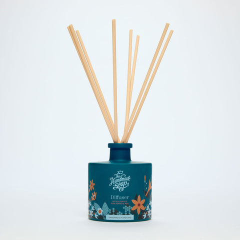 The Handmade Soap Co: Reed Diffuser - Bitter Orange, Pink Pepper & Hay Diffuser