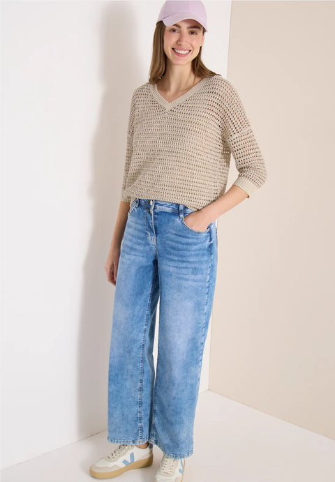 Cecil V-Neck Knit with Yarn Mix