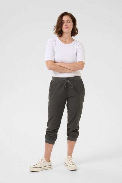 Kaffe Naya Capri Pants  - Black Oyster