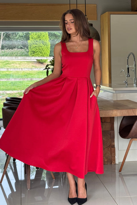 Girl in Mind  Erica Square Neck Pleated Midi Dress Red