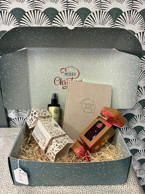 Aine Gift Box