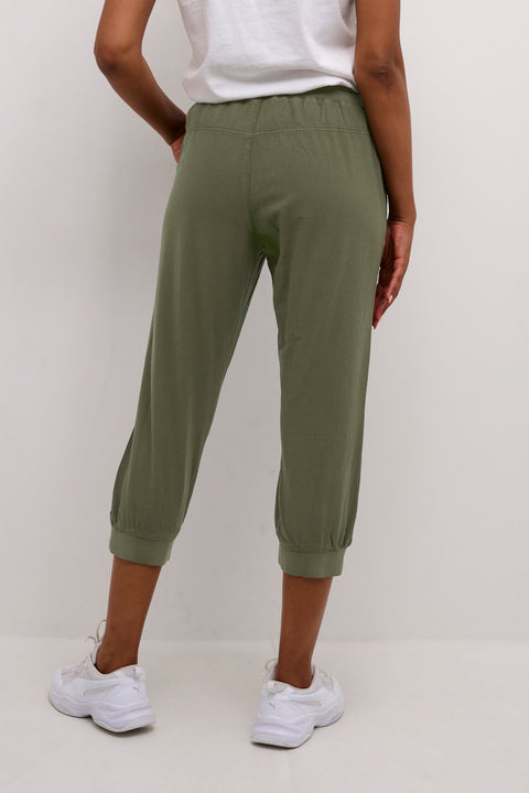 Kaffe Kanaya Capri Pants - Grape Leaf