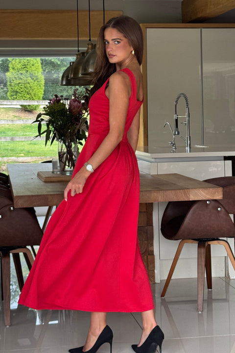 Girl in Mind  Erica Square Neck Pleated Midi Dress Red