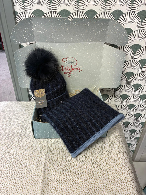Chris Gift Box - Hat & Snood Set