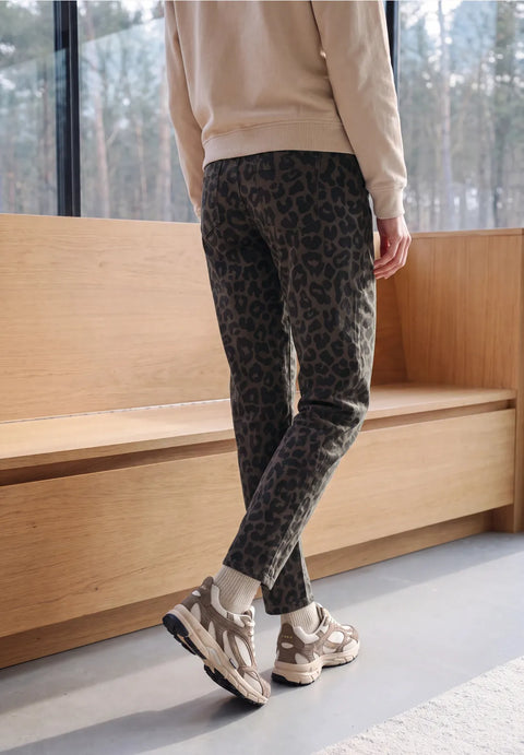Barrel Jeans with Leopard Print  Pattern