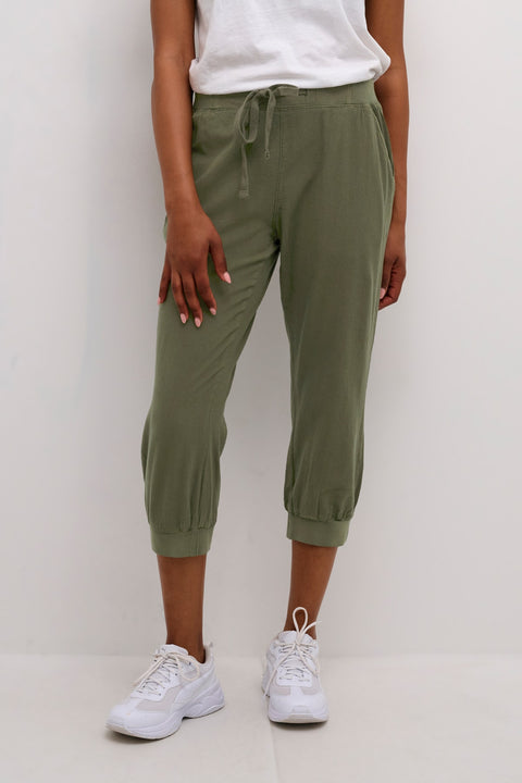 Kaffe Kanaya Capri Pants - Grape Leaf