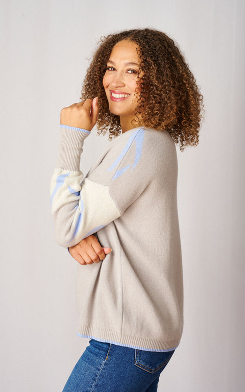 Tanzi Heavy Knit Cashmere Jumper Animal Pattern Sleeves Dove/Baby blue